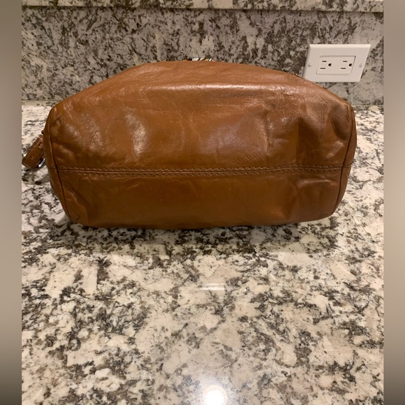 Brown leather Prada bag. - Picture 4 of 12